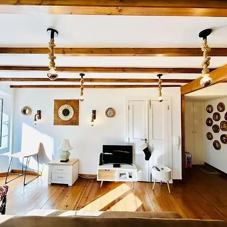 Charm In Alfama Apartment *