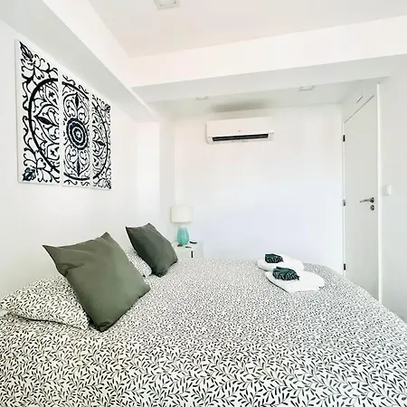 Apartment Charm In Alfama Lisbon